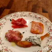 天井の近くにワイン聖樹の灯